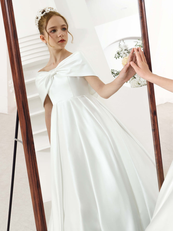 Robe de Demoiselle D'Honneur Empire en Satin à Manches Courtes et Épaules Dénudées