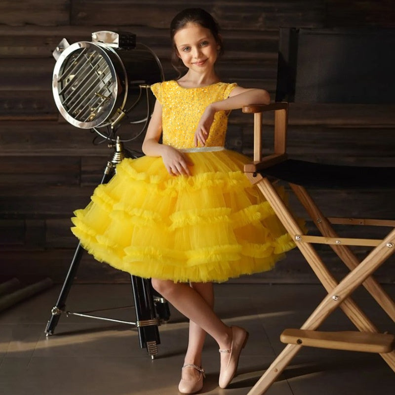 Robe de Bal à Encolure Dégagée Sans Manches, Longueur Genou, avec Nœud