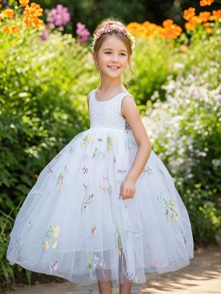 Robe en Tulle Longueur Genou avec Broderie en Dentelle