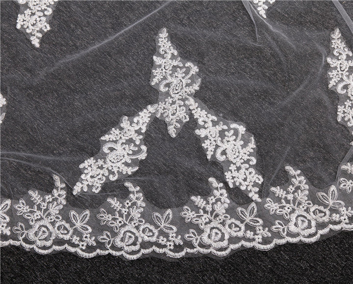 Voile de Mariée Long en Dentelle à Un Niveau avec Appliques