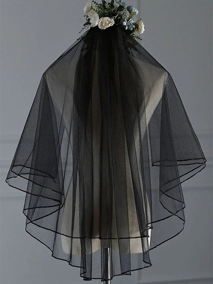 Voiles de Mariée en Dentelle à Deux Niveaux Voiles Coudés avec Bord en Ruban