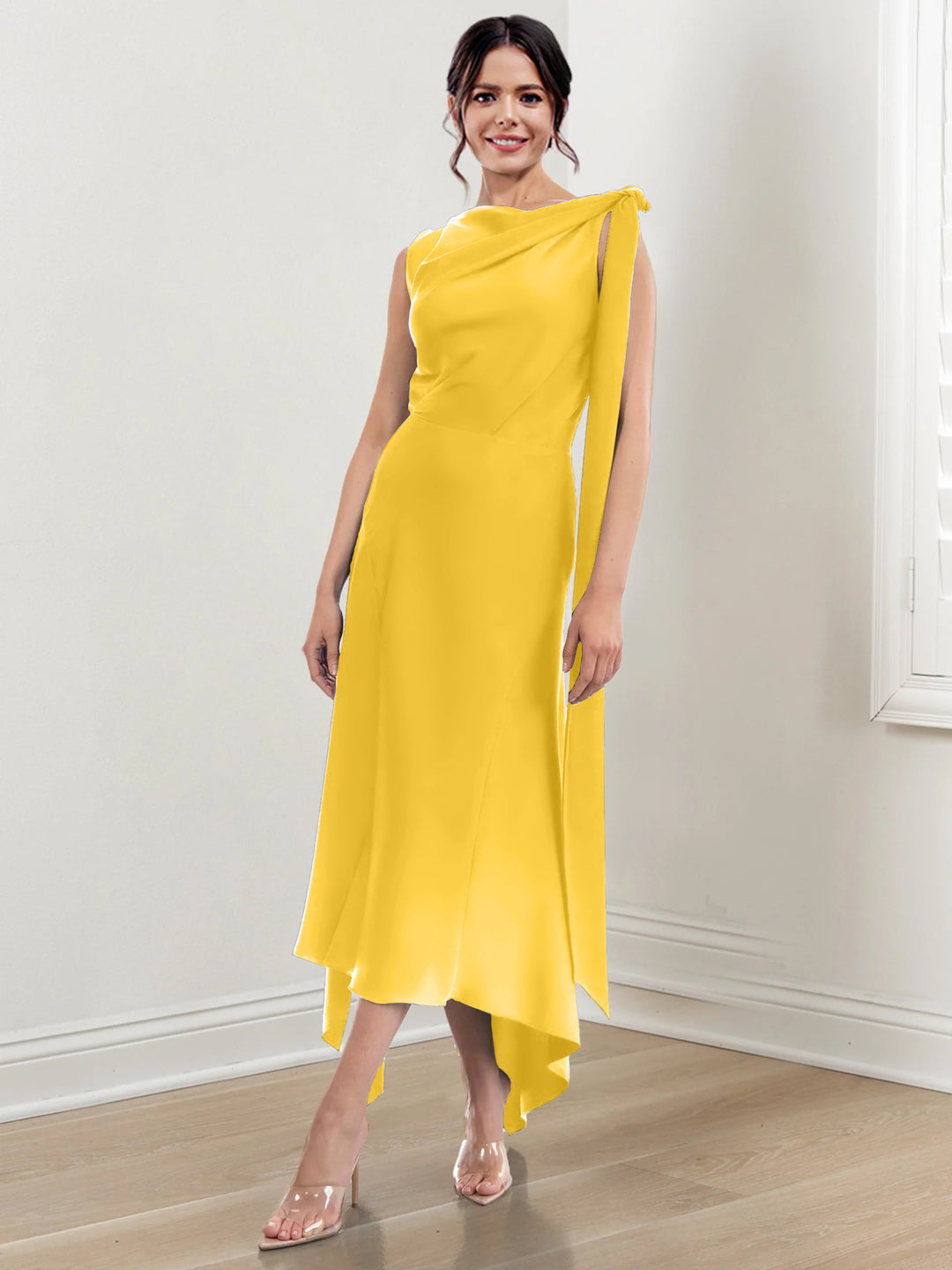 Robe de Mère de la Mariée Asymétrique à Col Montant et à Volants