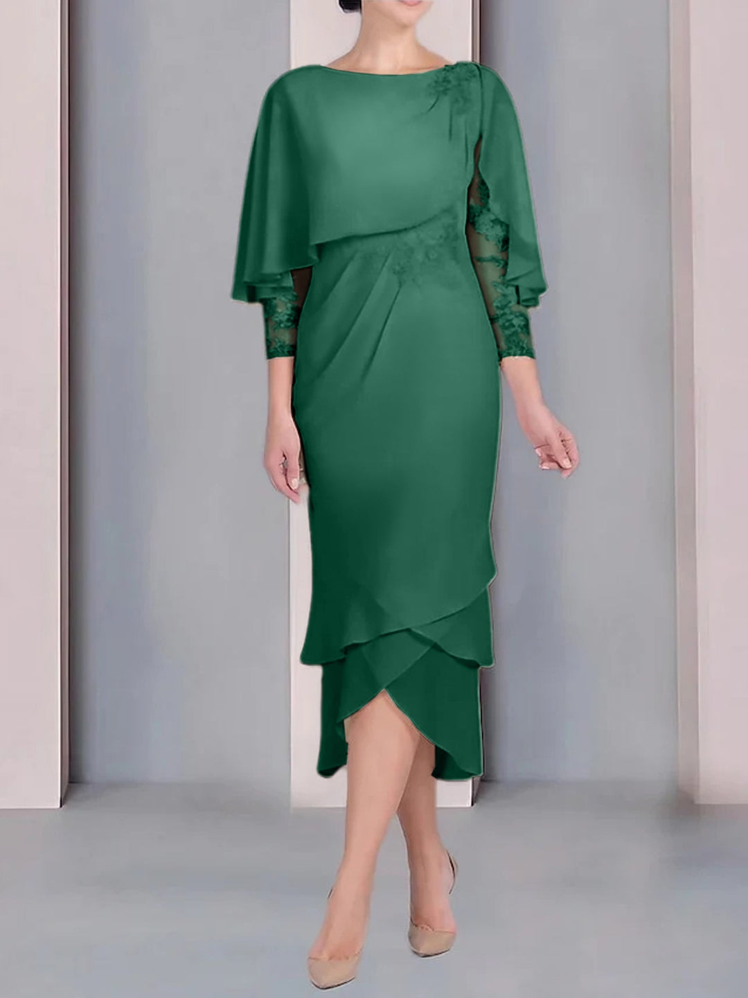 Robe de Mère de la Mariée Fourreau/Colonne à Manches Courtes et Longueur Thé avec Appliques et Dentelle