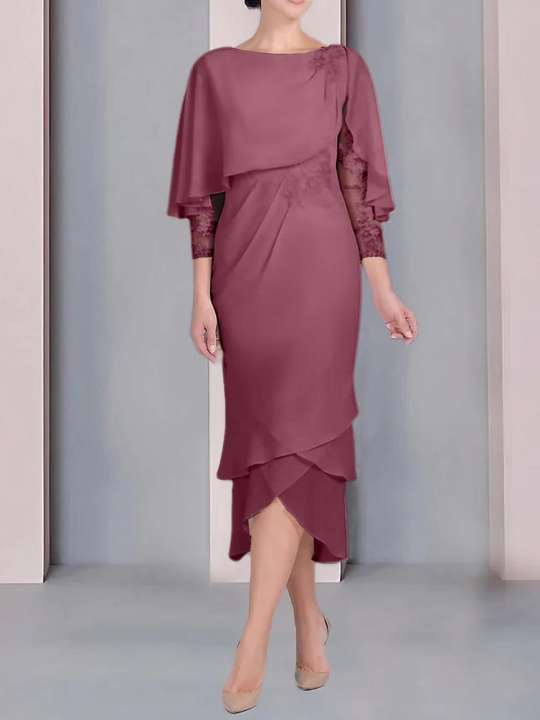 Robe de Mère de la Mariée Fourreau/Colonne à Manches Courtes et Longueur Thé avec Appliques et Dentelle