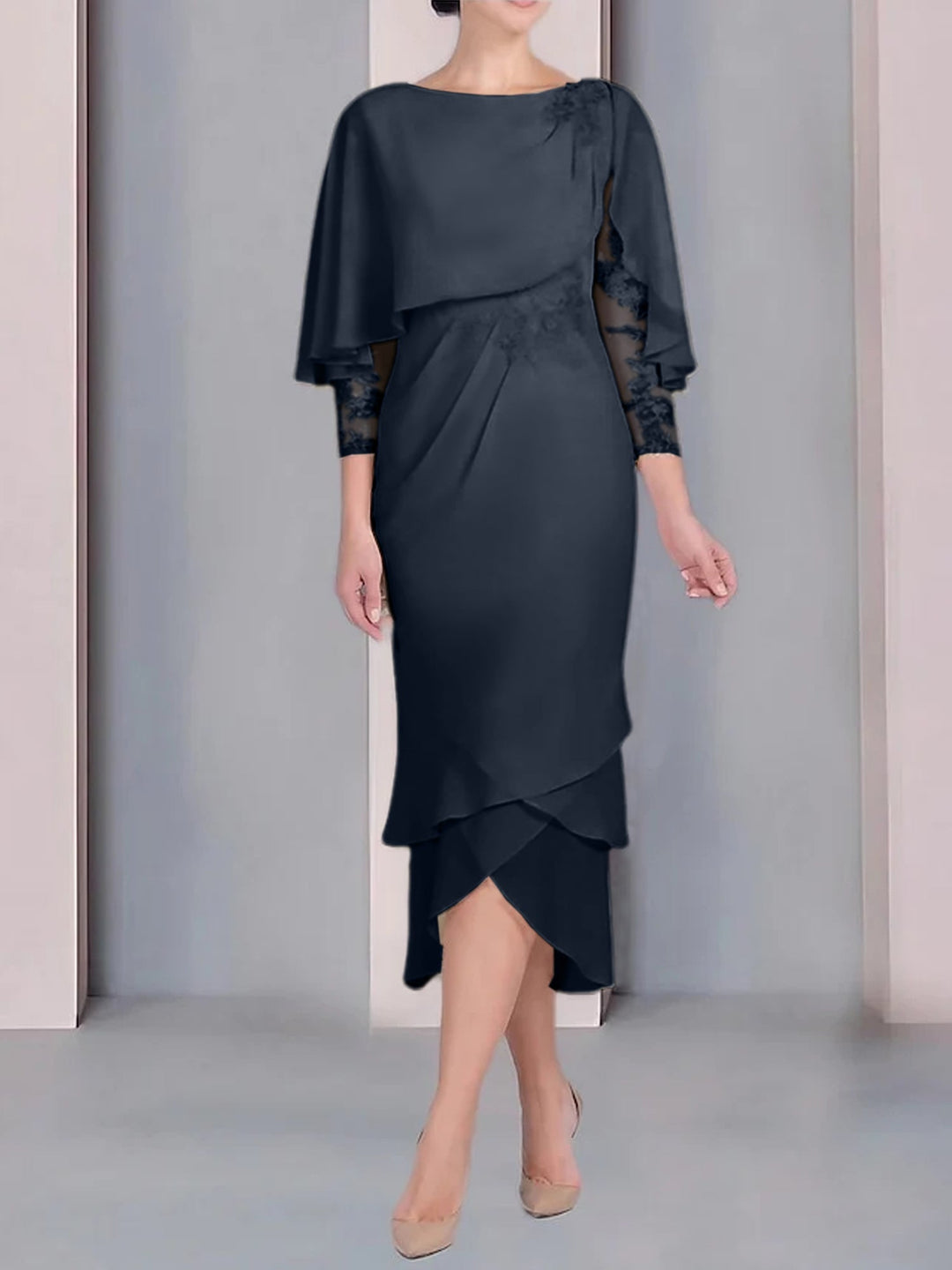 Robe de Mère de la Mariée Fourreau/Colonne à Manches Courtes et Longueur Thé avec Appliques et Dentelle