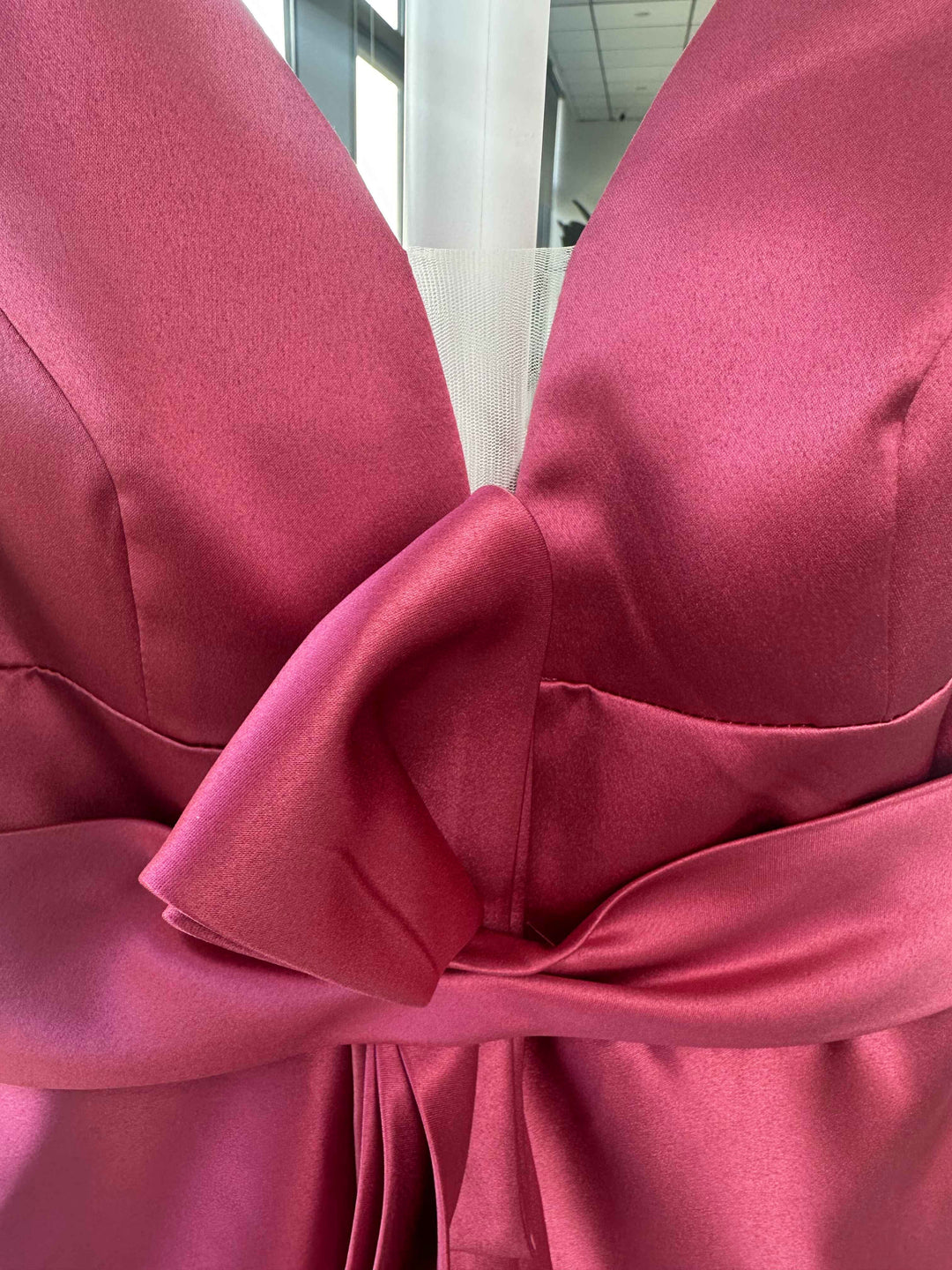 Robe de Mère de la Mariée Coupe A-Line/Princess à Col en V Sans Manches avec Fente Sur le Côté