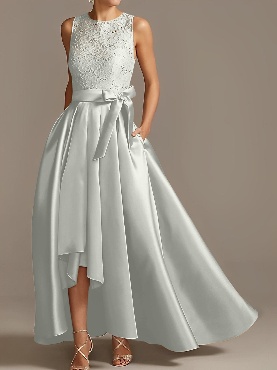 Robe de Mère de la Mariée Asymétrique Sans Manches à Col en V et à Plis
