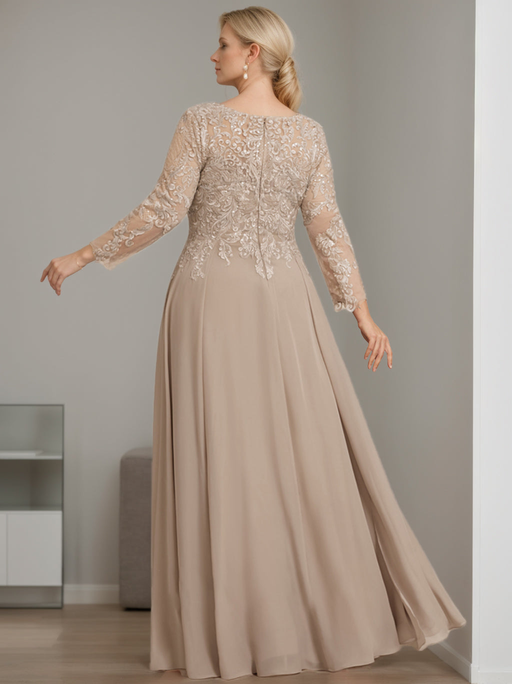 Robe de Mère de la Mariée Grande Taille, Coupe A-Line/Princess, Col en V, Manches 3/4, Longueur Au Sol, avec Paillettes