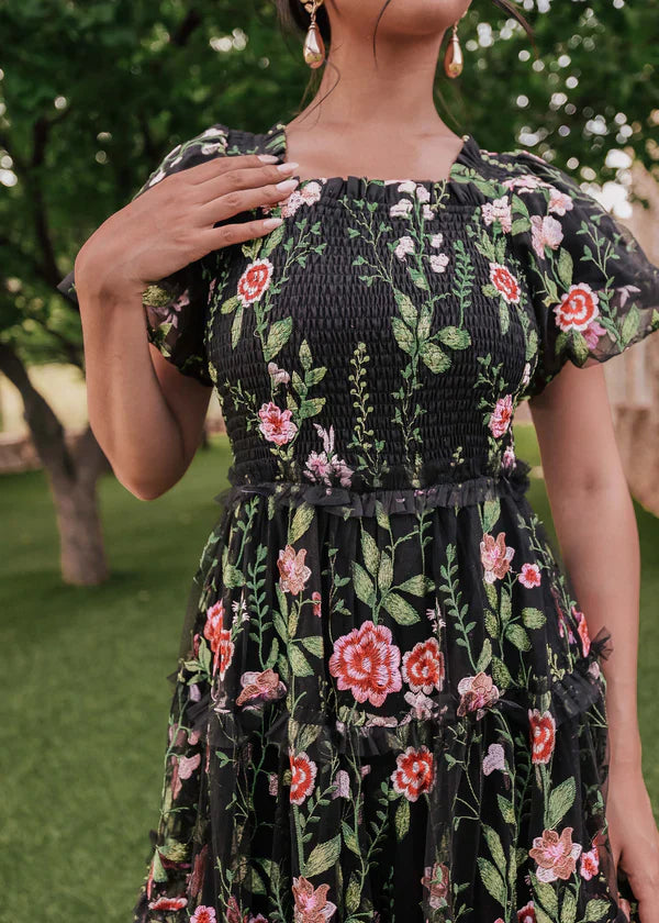 Robe de Soirée Formelle à Fleurs, Coupe A-Line/Princesse, Col en V, Manches Courtes, Motif Floral