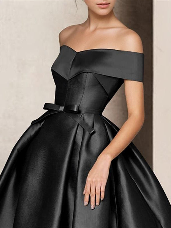 Robe de Mère de la Mariée Coupe A-Line Sans Bretelles, Manches Courtes, Longueur Au Sol, en Satin avec Nœud(S)