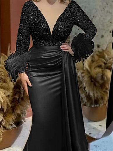 Robe de Mère de la Mariée Sirène/Trompette à Col en V et Manches Longues, Traîne Courte, en Satin avec Plumes Pailletées et Froncées