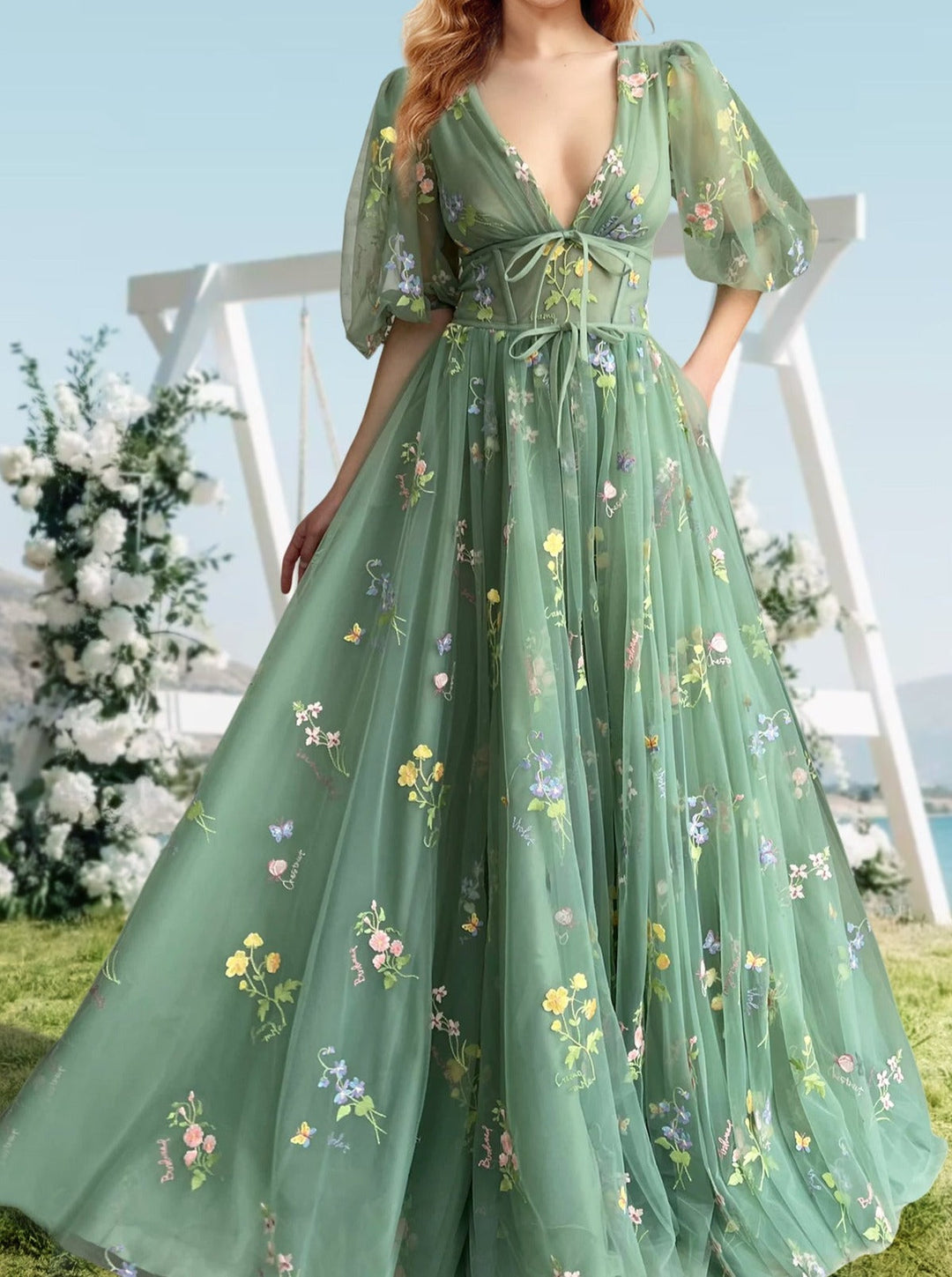 Robe de Bal Longue à Fleurs, Coupe A-Line/Princesse, Col en V, Manches Courtes, Motif Floral