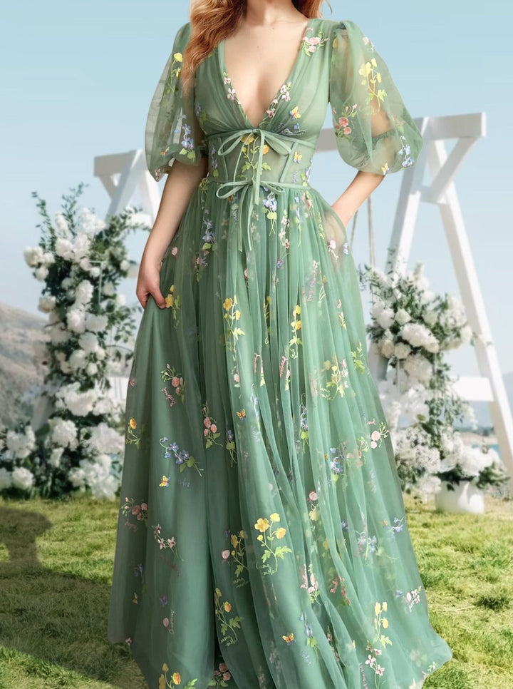 Robe de Bal Longue à Fleurs, Coupe A-Line/Princesse, Col en V, Manches Courtes, Motif Floral
