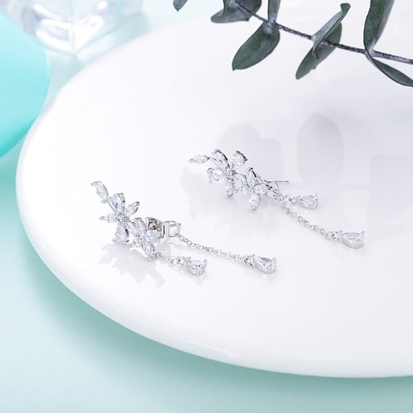 Boucles D'Oreilles Pendantes Charmantes avec Strass et Pompons