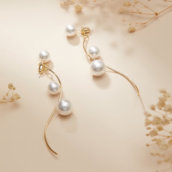 Boucles D'Oreilles Pendantes Classiques en Perles et Zircons