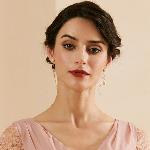 Boucles D'Oreilles Pendantes Classiques en Perles et Zircons