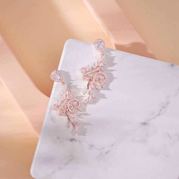 Boucles D'Oreilles Pendantes Exquises en Zircone Cubique