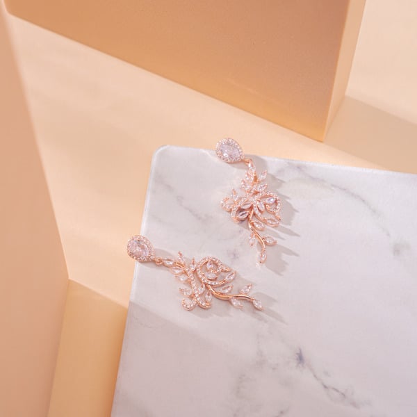 Boucles D'Oreilles Pendantes Exquises en Zircone Cubique