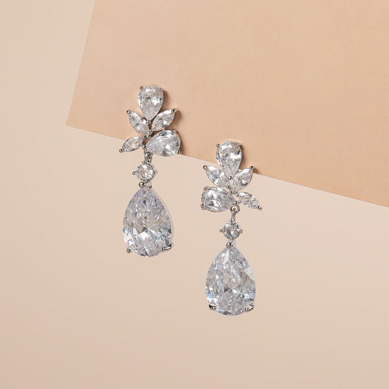 Boucles D'Oreilles Pendantes Exquises en Forme de Poire avec Strass