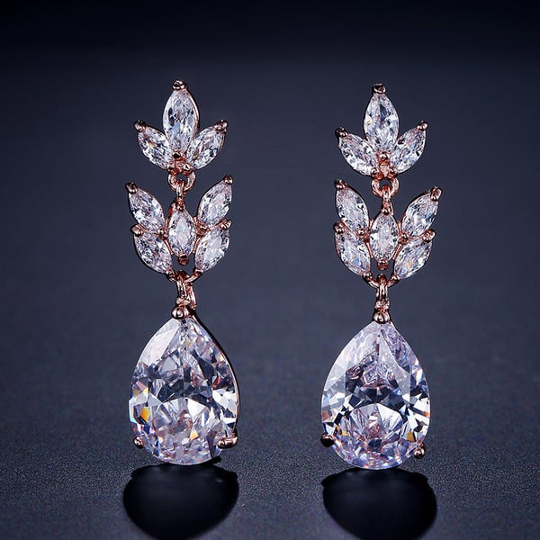 Superbes Boucles D'Oreilles Pendantes en Zircon