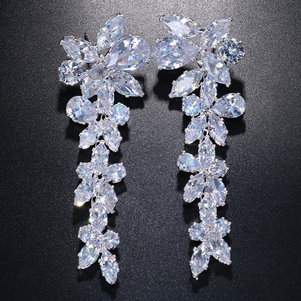 Boucles D'Oreilles Pendantes Luxueuses en Strass Marquise