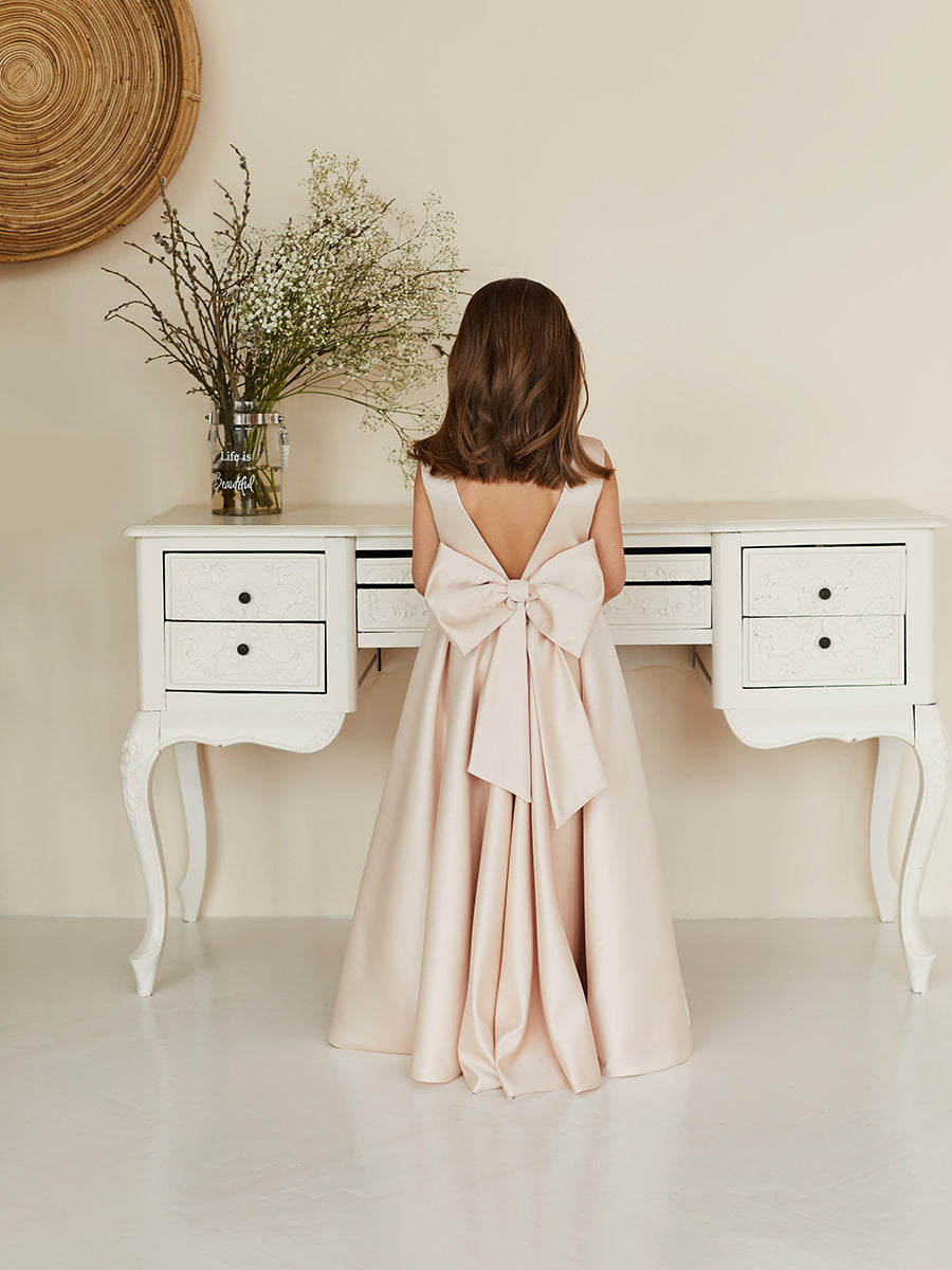 Robe de Demoiselle D'Honneur en Satin Sans Manches à Col Rond et Coupe Princesse avec Dos Ouvert et Nœud