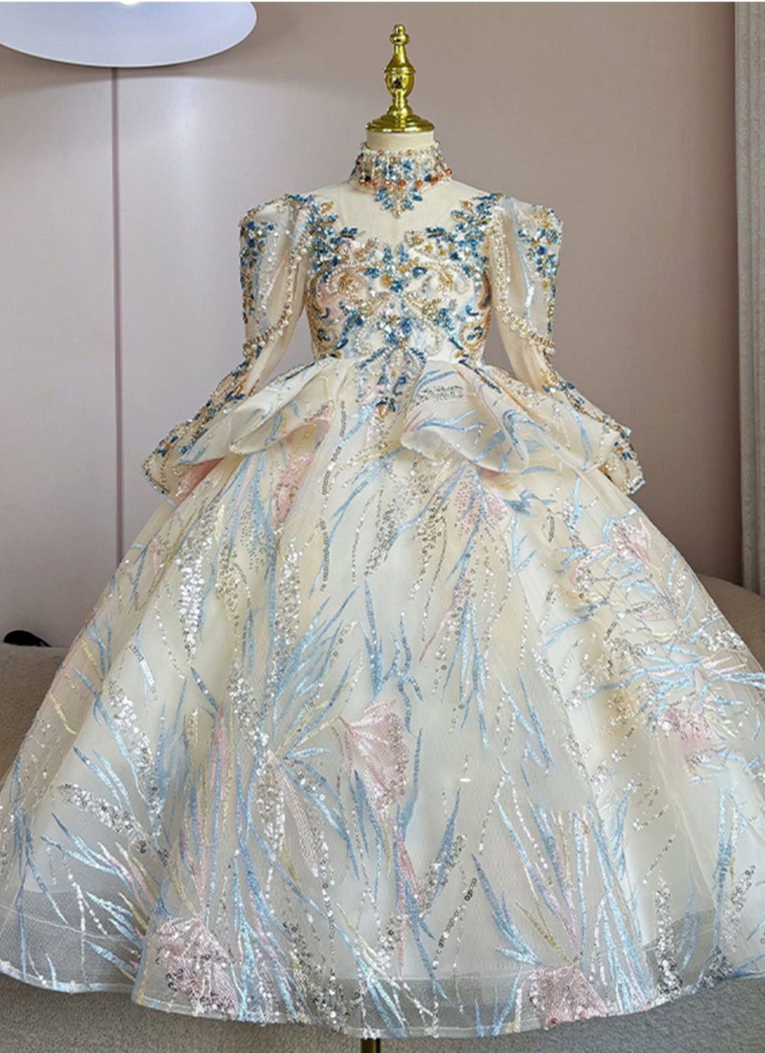 Robes de Demoiselle D'Honneur à Col Haut et Manches Longues avec Broderies et Appliques en Strass