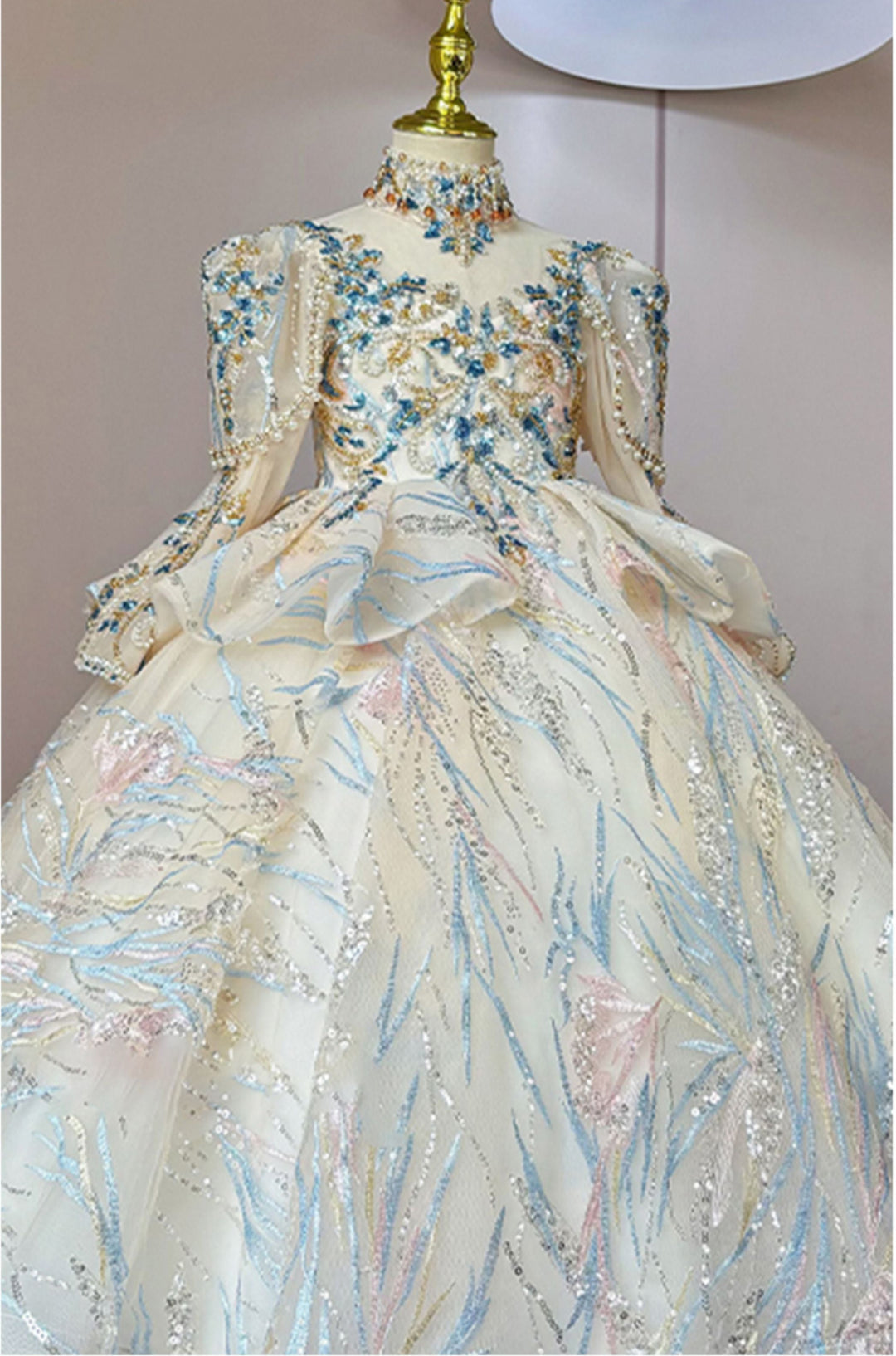 Robes de Demoiselle D'Honneur à Col Haut et Manches Longues avec Broderies et Appliques en Strass