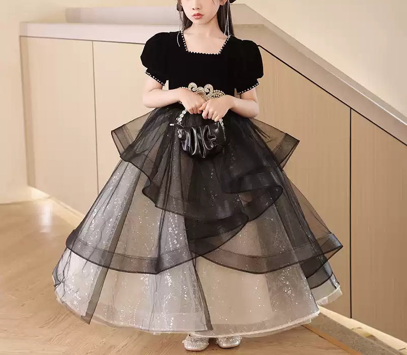 Robe de Soirée pour Fille à Col Carré et Manches Courtes avec Perles et Ceinture en Strass