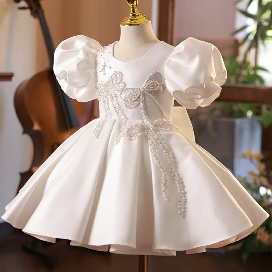 Robe de Demoiselle D'Honneur pour Bébé, Coupe A-Line/Princesse, Manches Courtes, Longueur Genou, avec Perles et Nœud
