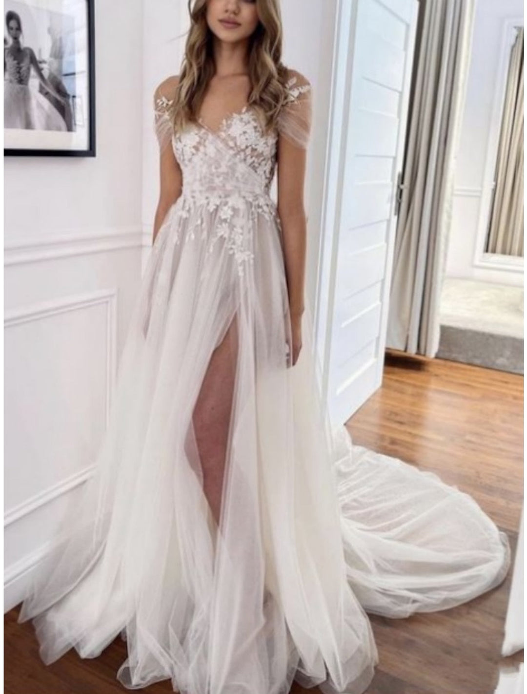 Robe de Mariée en Dentelle Coupe A-Line/Princesse, Col en V, Longueur Au Sol