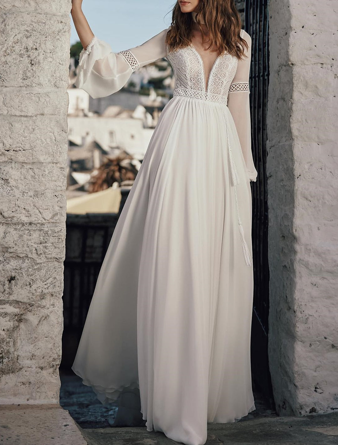 Robe de Mariée en Dentelle Coupe A-Line/Princesse, Col en V, Longueur Au Sol