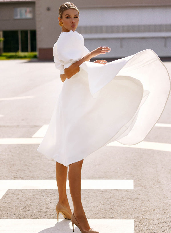 Robe de Mariée Coupe A-Line/Princesse, Longueur Genou, Décolleté Plongeant