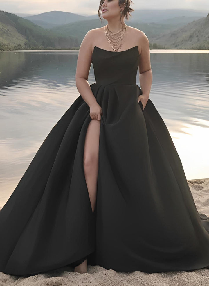 Robe de Mariée Grande Taille Sans Bretelles, Coupe A-Line/Princess, avec Fente Sur le Côté
