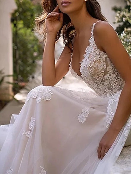 Robe de Mariée Trapèze/Princesse à Bretelles Spaghetti et Décolleté en Cœur avec Appliques