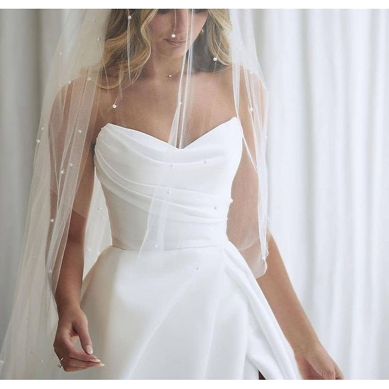 Robe de Mariée Coupe A-Line/Princesse, Décolleté en Cœur, Traîne Courte et Devant Fendu