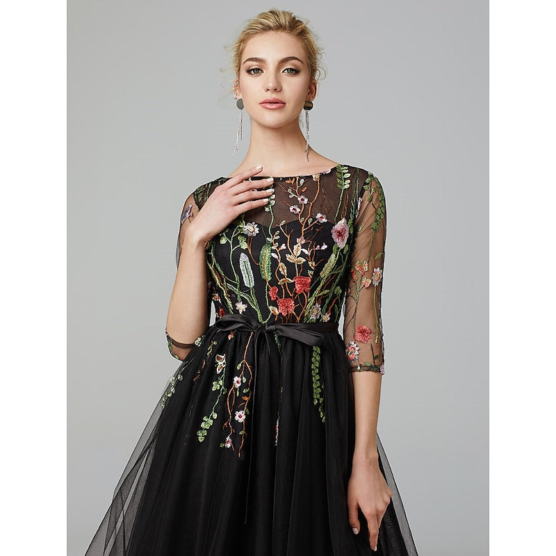 Robe de Mariée Trapèze/Princesse à Col Illusion et Manches Courtes, Longueur Genou, avec Appliques Brodées