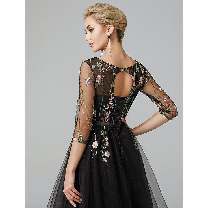 Robe de Mariée Trapèze/Princesse à Col Illusion et Manches Courtes, Longueur Genou, avec Appliques Brodées