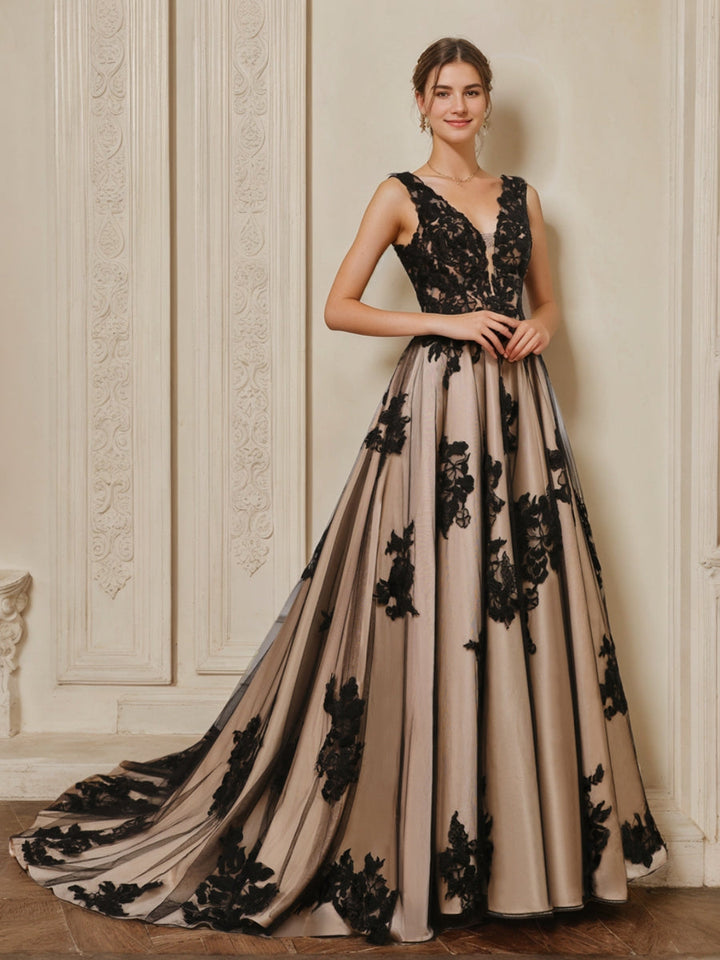 Robe de Mariée Longue en Tulle Sans Manches à Col en V et Coupe Princesse avec Appliques