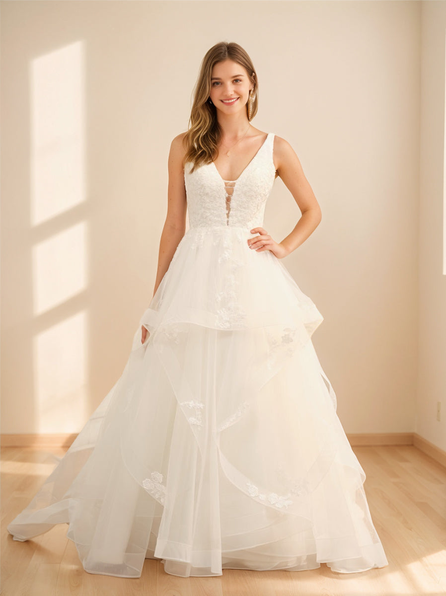 Robe de Mariée en Tulle Ivoire Sans Manches à Col en V avec Appliques en Dentelle