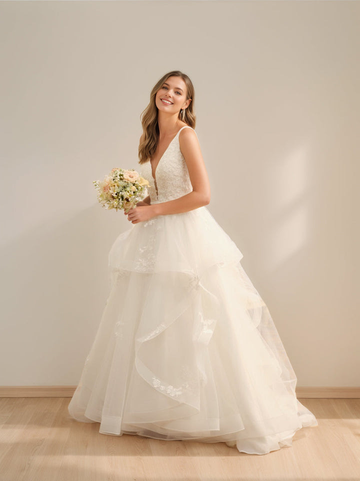 Robe de Mariée en Tulle Ivoire Sans Manches à Col en V avec Appliques en Dentelle