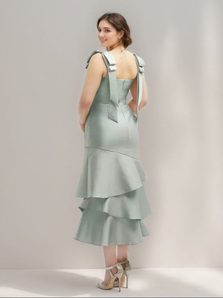 Ligne A/Princesse Carré Encolure Longueur de Thé Robes d'Invité de Mariage avec Froufrous & Noeud Papillon Les Bretelles