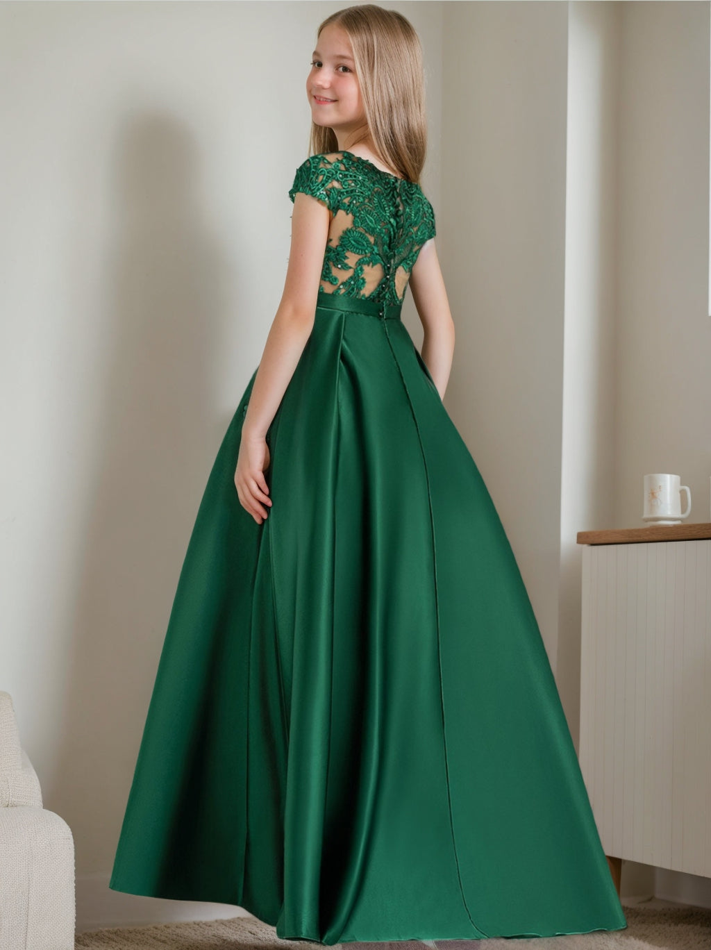 Robes de Demoiselle D'Honneur Junior en Dentelle à Manches Courtes de Forme A-Line/Princess avec Appliques