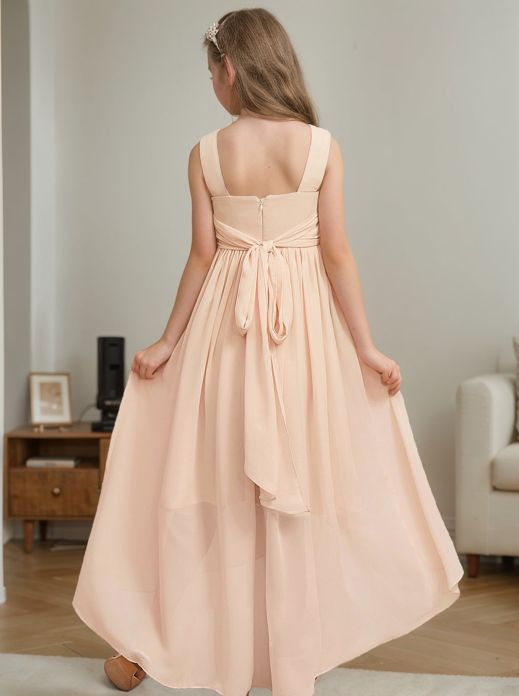 Robe de Demoiselle D'Honneur Junior en Mousseline Plissée Asymétrique à Col en V avec Fleur
