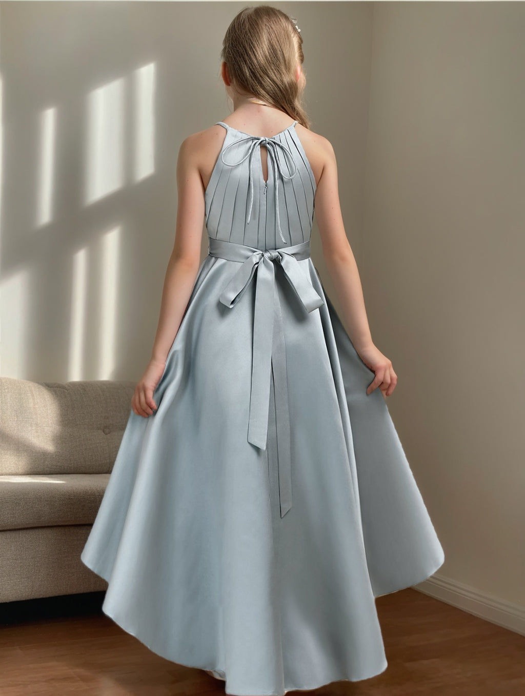 Robe de Demoiselle D'Honneur Junior à Volants, Coupe A-Line/Princesse, Sans Manches, Décolleté en V, avec Plis