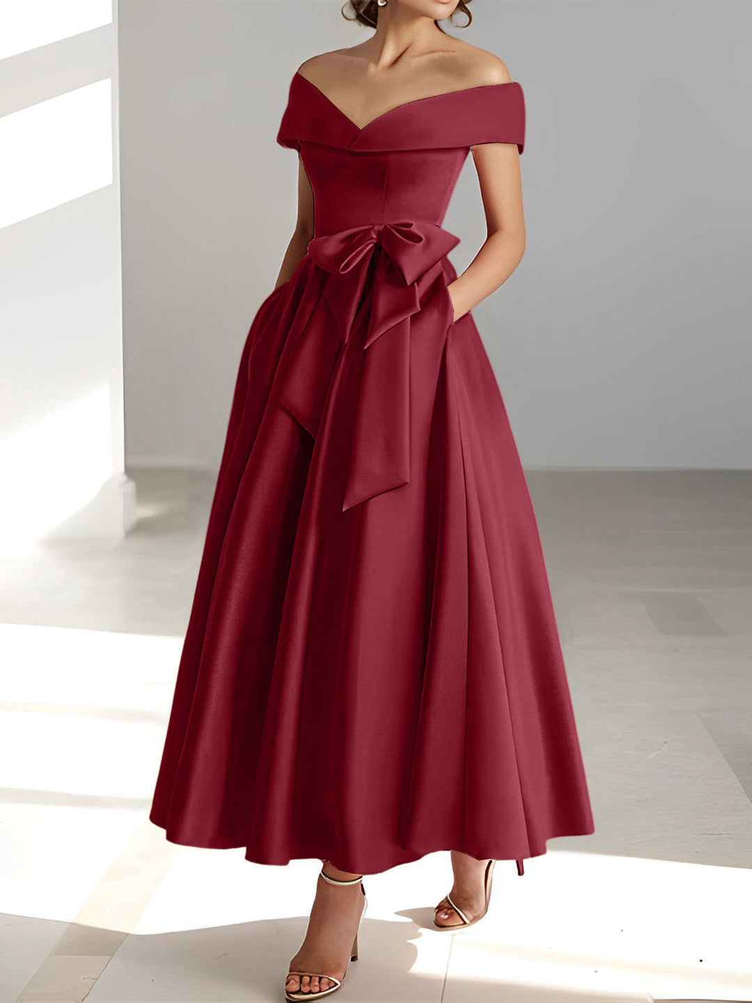 Robe de Mère de la Mariée A-Line/Princess à Épaules Dénudées Sans Manches et Longueur Cheville avec Poches