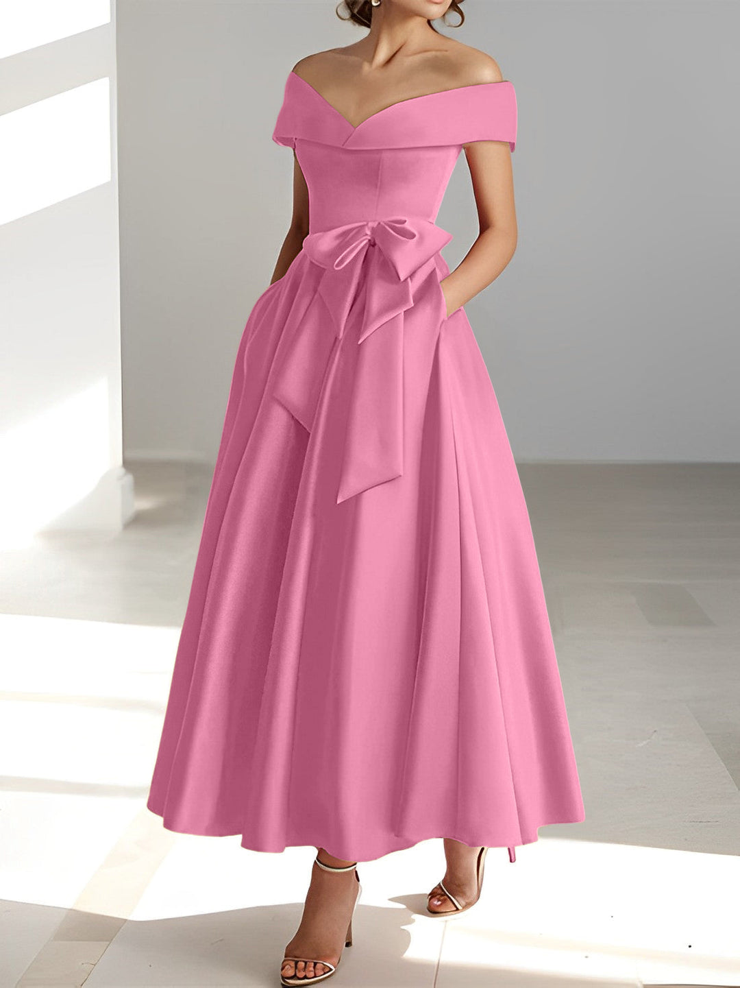Robe de Mère de la Mariée A-Line/Princess à Épaules Dénudées Sans Manches et Longueur Cheville avec Poches