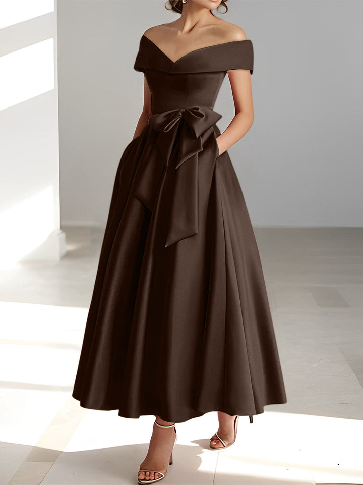 Robe de Mère de la Mariée A-Line/Princess à Épaules Dénudées Sans Manches et Longueur Cheville avec Poches