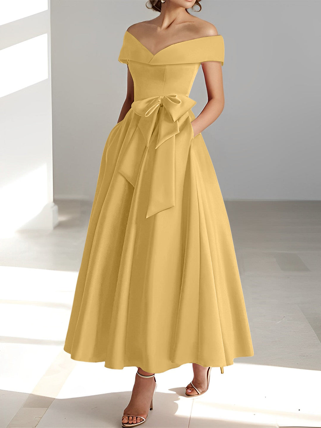 Robe de Mère de la Mariée A-Line/Princess à Épaules Dénudées Sans Manches et Longueur Cheville avec Poches