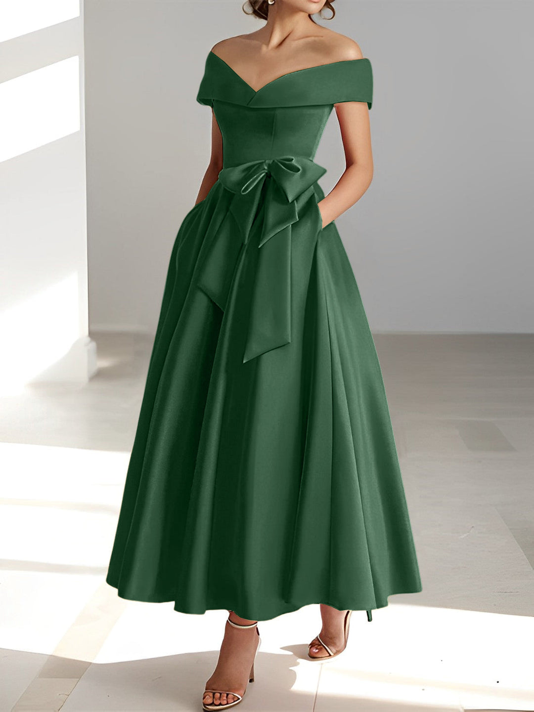 Robe de Mère de la Mariée A-Line/Princess à Épaules Dénudées Sans Manches et Longueur Cheville avec Poches